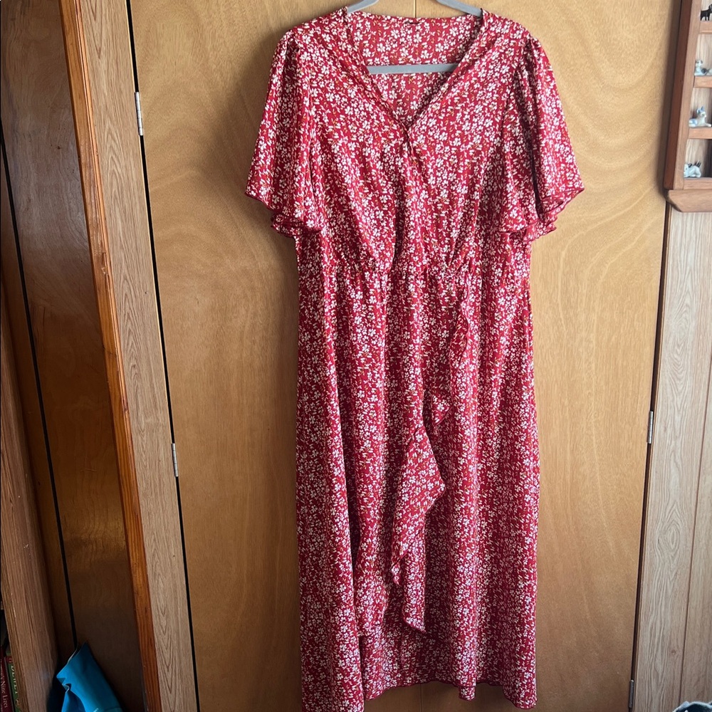 Red Floral V-Neck Midi Dress